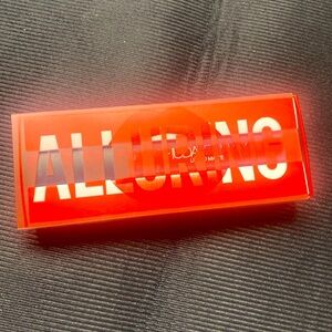 Huda beauty liquid Matt lipstick in alluring